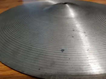 Unlabeled Hi hats Compared to Vintage Zildjian..Help Identify