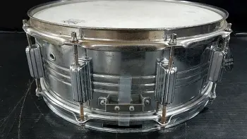 Any Ideas on this Snare Drum???