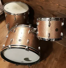 FOR SALE: Vintage 1960s Gretsch Round Badge 13/16/22 Drum Set in Champagne Sparkle