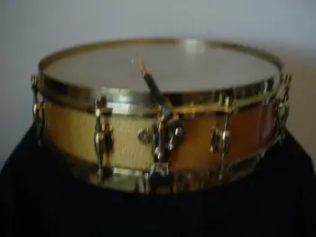 1927- LEEDY 4 x 14 &amp; 5 x 14 SPARKLING GOLD PROFESSIONAL MODELS