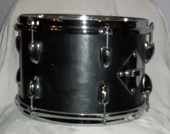 Slingerland tom air vent MIA