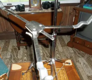 Cymbal and snare stands