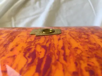 Any tips on adding a gentle curve to a badge?