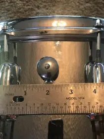Uneven lug spacing on Slingerland snare