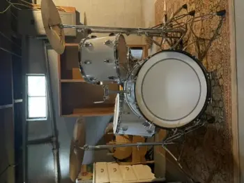 This is the Display Your Ludwig Drum Thread