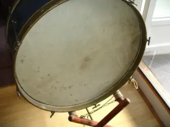 What is this old bassdrum?