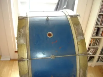 What is this old bassdrum?