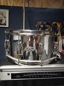 Help indenitifing slingerland snare