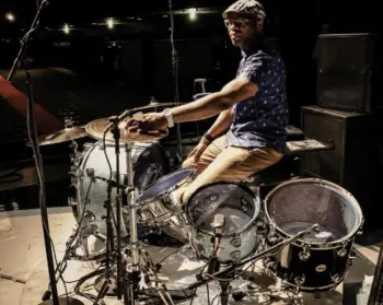 Daru Jones