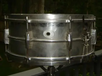 6 1/2 X 15 Ludwig &amp; Ludwig Anniversary snare drum - Looking for good home.