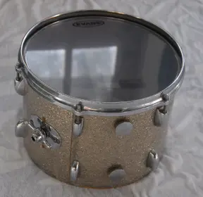 Are these authentic Gretsch Round Badge drums?