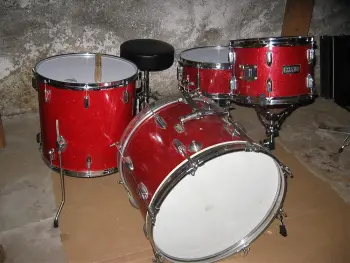 MIJ stencil v.1  &quot;Custum&quot; red sparkle set