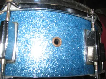 Another no name blue sparkle snare drum - can you name it?