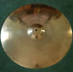 Zildjian Avedis 24&quot; Dark Ride (60s)