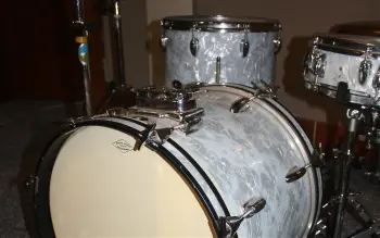 Vintage Slingerland white marine pearl
