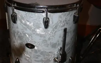 Vintage Slingerland white marine pearl