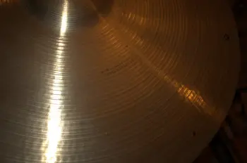 help me me id this cymbal?