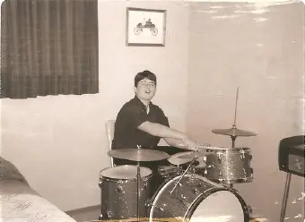 Montgomery Ward, Sears, Spiegel Catalog drum sets?