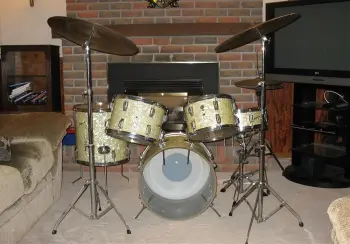 Rogers Holiday Drums