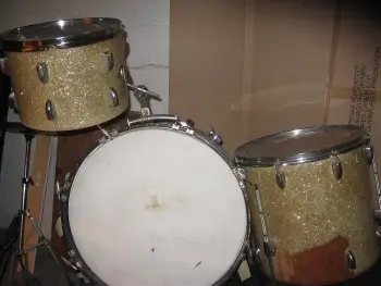 MIJ stencil v.2 - Gold Sparkle