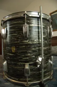 1962 Oyster Black Pearl Downbeat Set