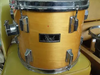 Identifying my pearl drums