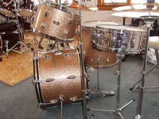 Vintage mid-60's Slingerland Solo set-Champagne Sparkle