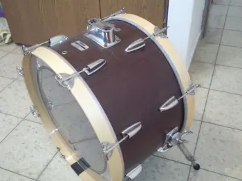 Need help identify old yamaha drum
