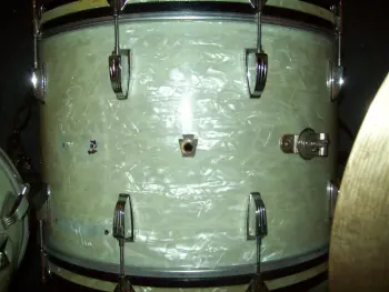 WFL bass drum tom mount