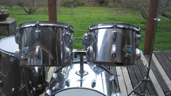 1970s S/S Ludwig Thunder Down Under
