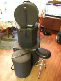Vintage Ludwig Cases/Throne?