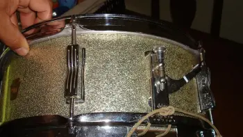 1964 silver sparkle ludwig snare 14&quot; 6 lug