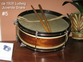 Vintage &quot;Toy&quot; snare drums