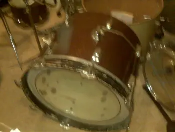 Ludwig 1966 Classic Downbeat Burgundy set +++