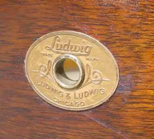 1929 Ludwig &amp; Ludwig 6.5x15 mahogany Standard-Sensitive Model