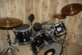 3 pc. Rogers set from around 1976?