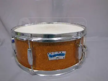Nice Trump gold snare on goodwill