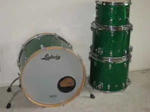 16&quot; deep Ludwig Kick