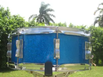 Ludwig Black Oyster Pearl    HELP  !!!