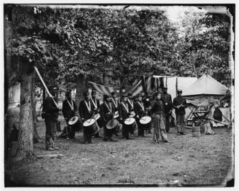 Where do accessories fit-- in establishing the value of vintage drums?