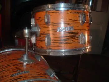 &quot;Help me indetify this Pearl kit&quot;