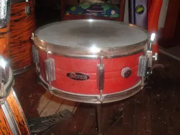 &quot;Help me indetify this Pearl kit&quot;