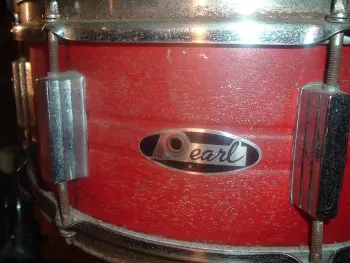 &quot;Help me indetify this Pearl kit&quot;