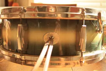 unknown ludwig possible 30's HELP!!