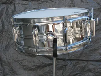 Pix of the Royal Star 10 lug snare