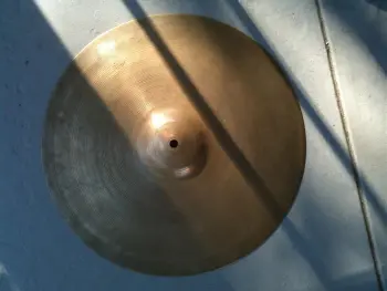 Interesting vintage cymbals...