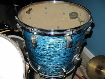 Identifying Pearl drums
