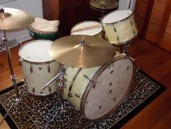 Bought a 1940 Leedy bass drum on Thanksgiving