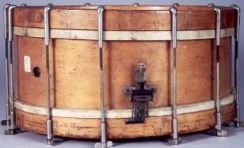 Mystery Drum...Leedy?