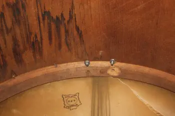 Mystery Drum...Leedy?